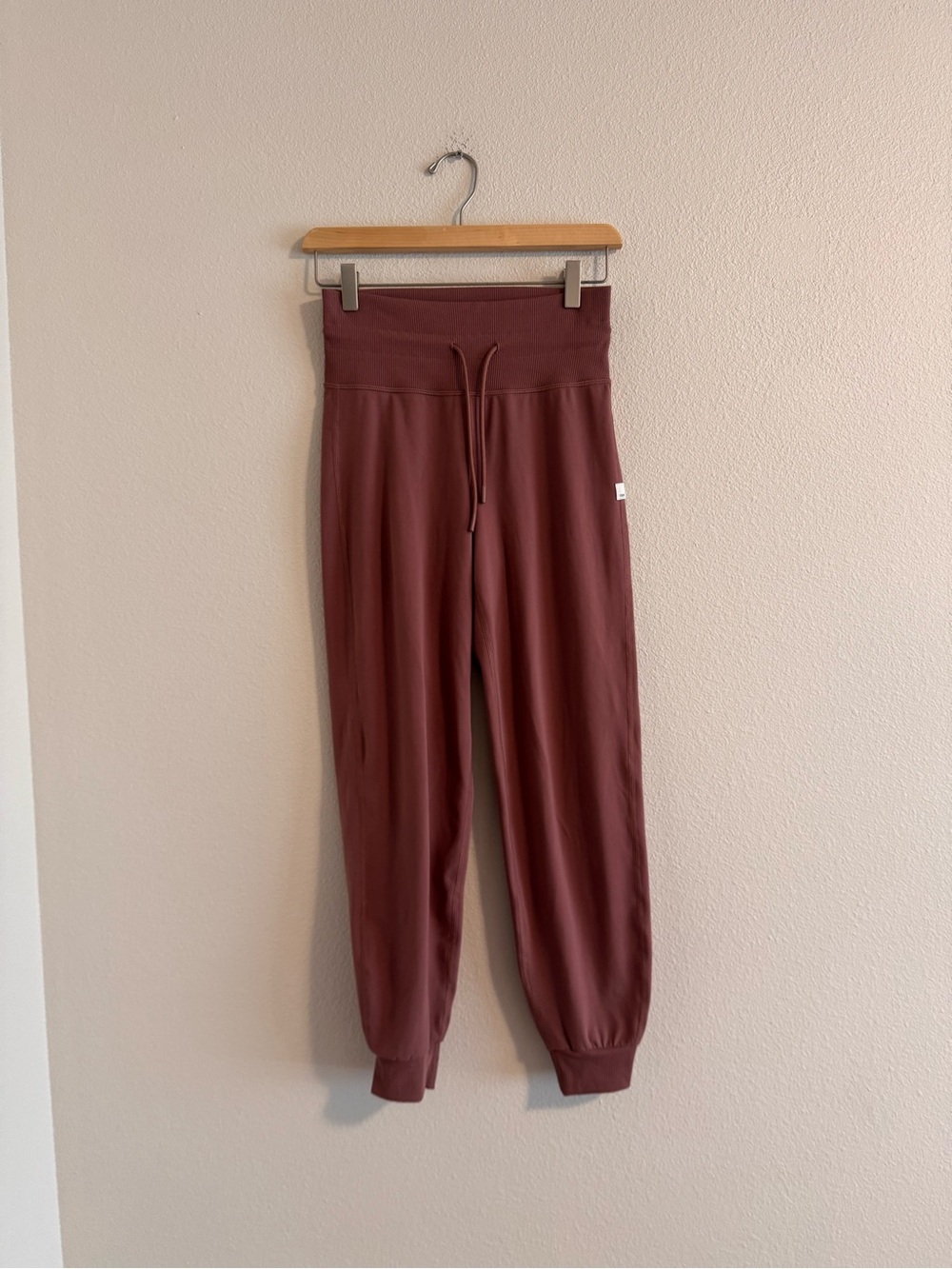 Vuori Burgundy Drawstring Joggers